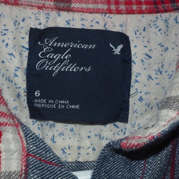 American eagle plaid button down fits like medium - Picture 2 of 4